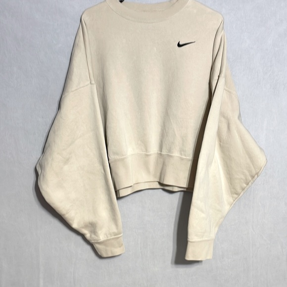 Nike Sweaters - Nike Crewneck